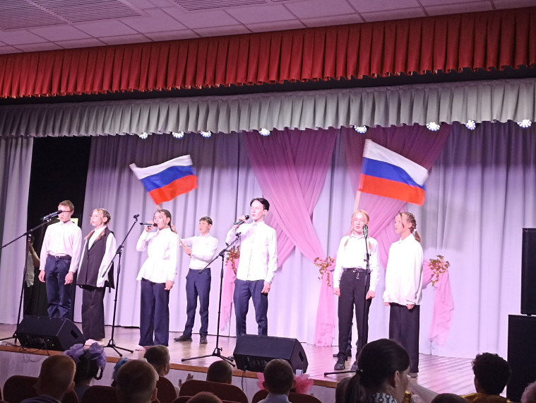 Праздничный концерт в Ляльшурском СДК, посвящённый двум знаменательным датам – 23 февраля и 8 марта ..